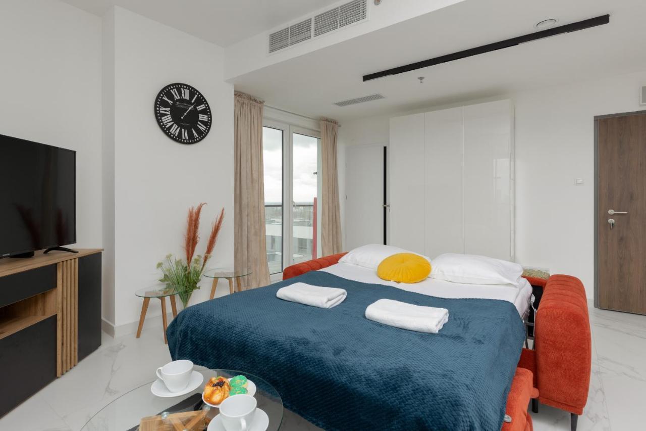Exceptional Business Apartments By Noclegi Renters Варшава Екстериор снимка