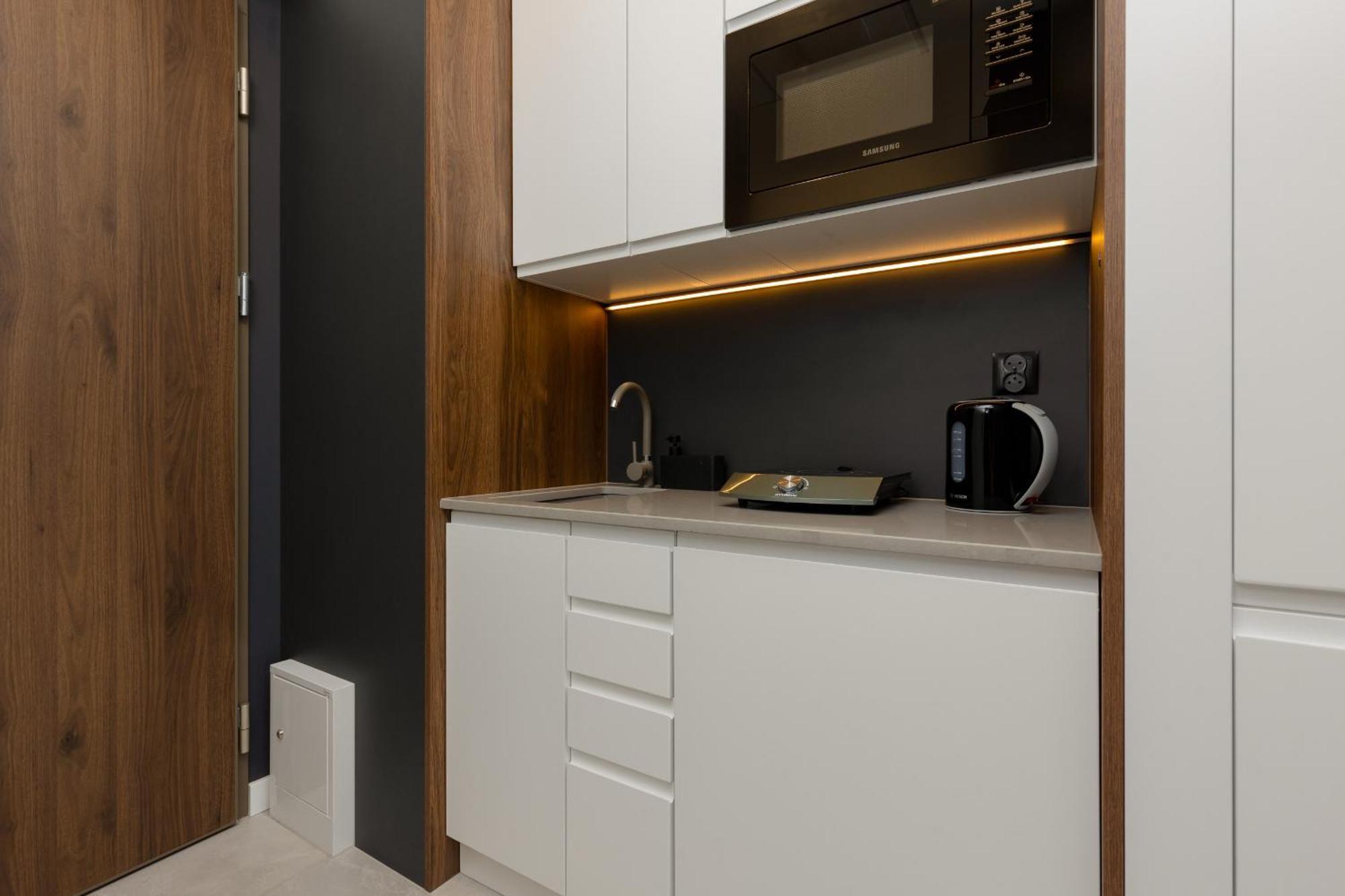 Exceptional Business Apartments By Noclegi Renters Варшава Екстериор снимка