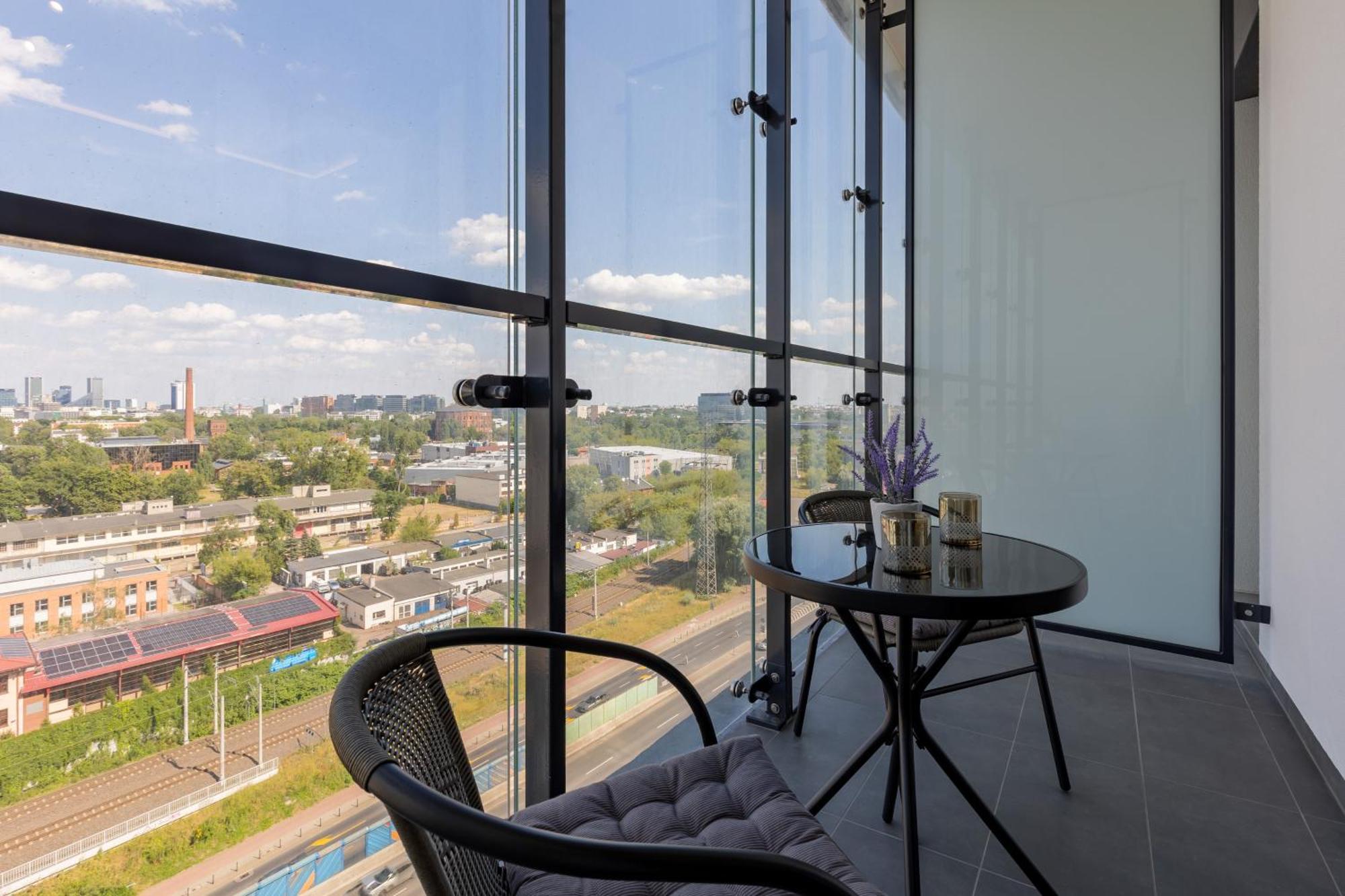 Exceptional Business Apartments By Noclegi Renters Варшава Екстериор снимка